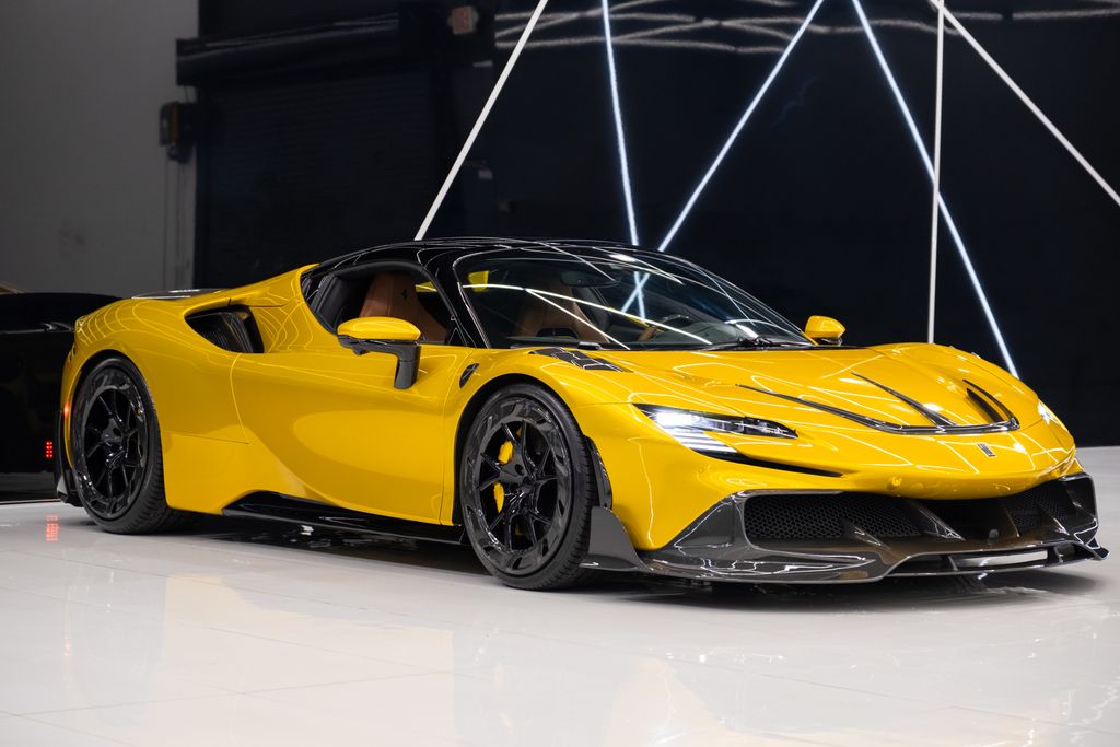 2022 Ferrari SF90 Spider Base AWD