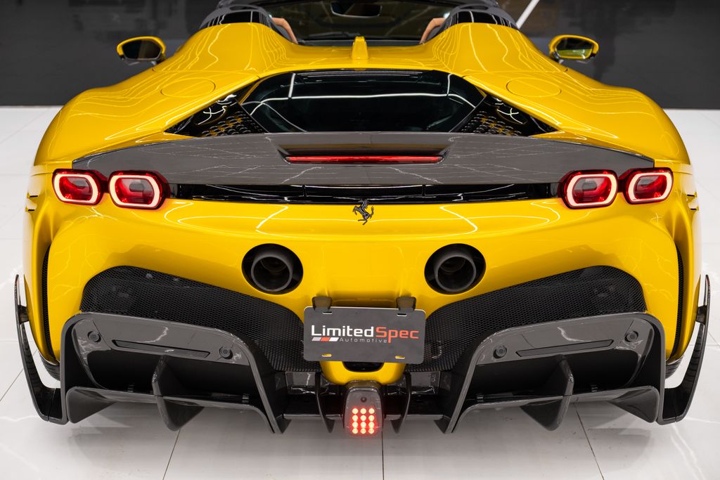 2022 Ferrari SF90 Spider Base AWD