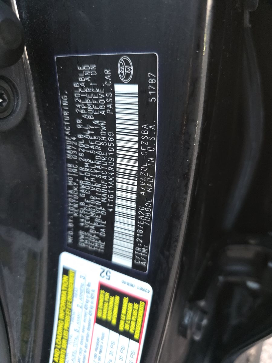 2024 Toyota Camry SE FWD