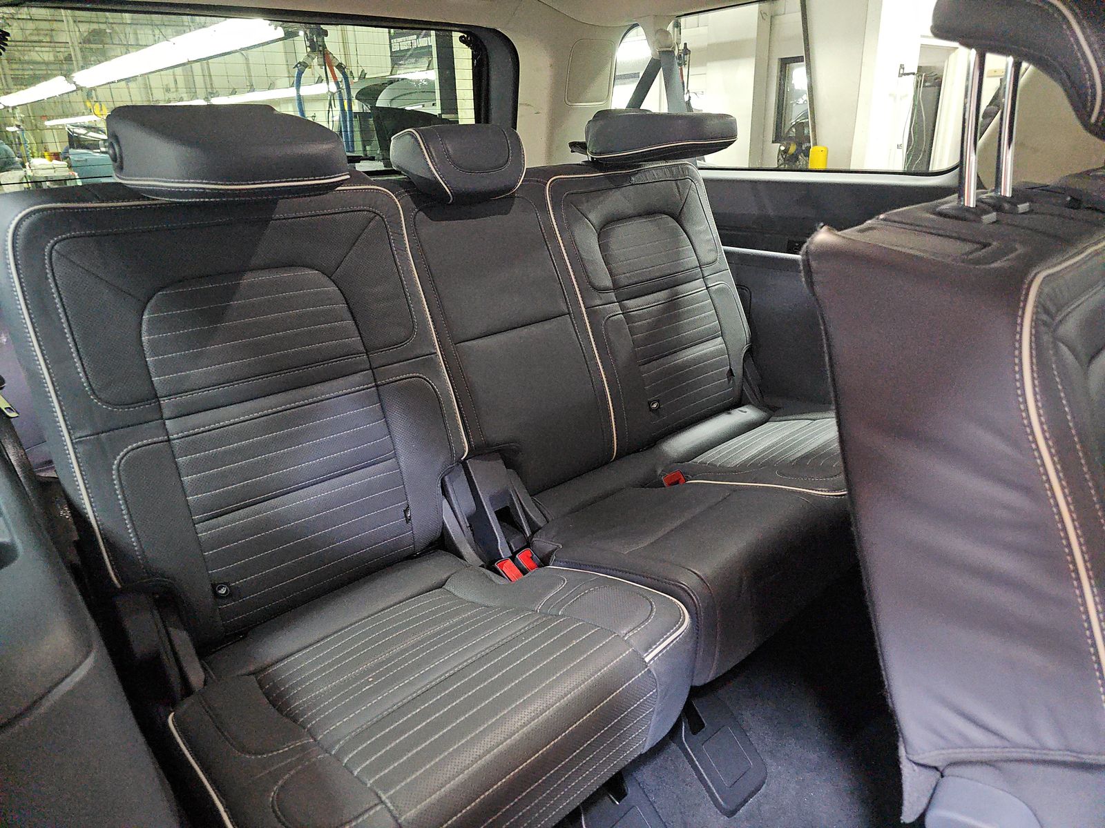 2022 Lincoln Navigator L Black Label AWD