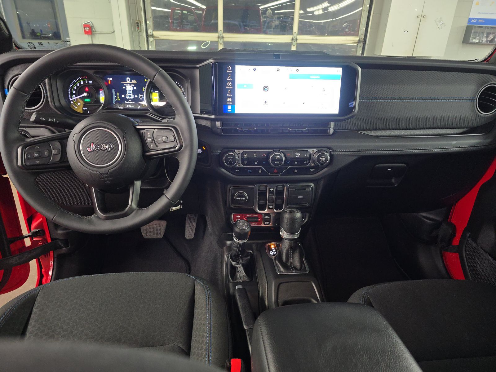 2025 Jeep Wrangler 4xe Rubicon AWD