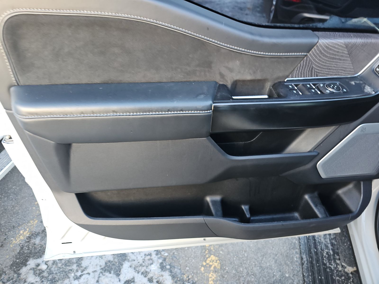 2023 Ford F-150 Hybrid Platinum AWD