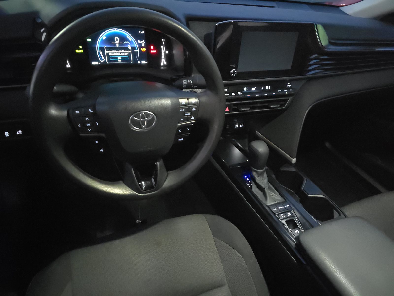 2025 Toyota Camry LE FWD