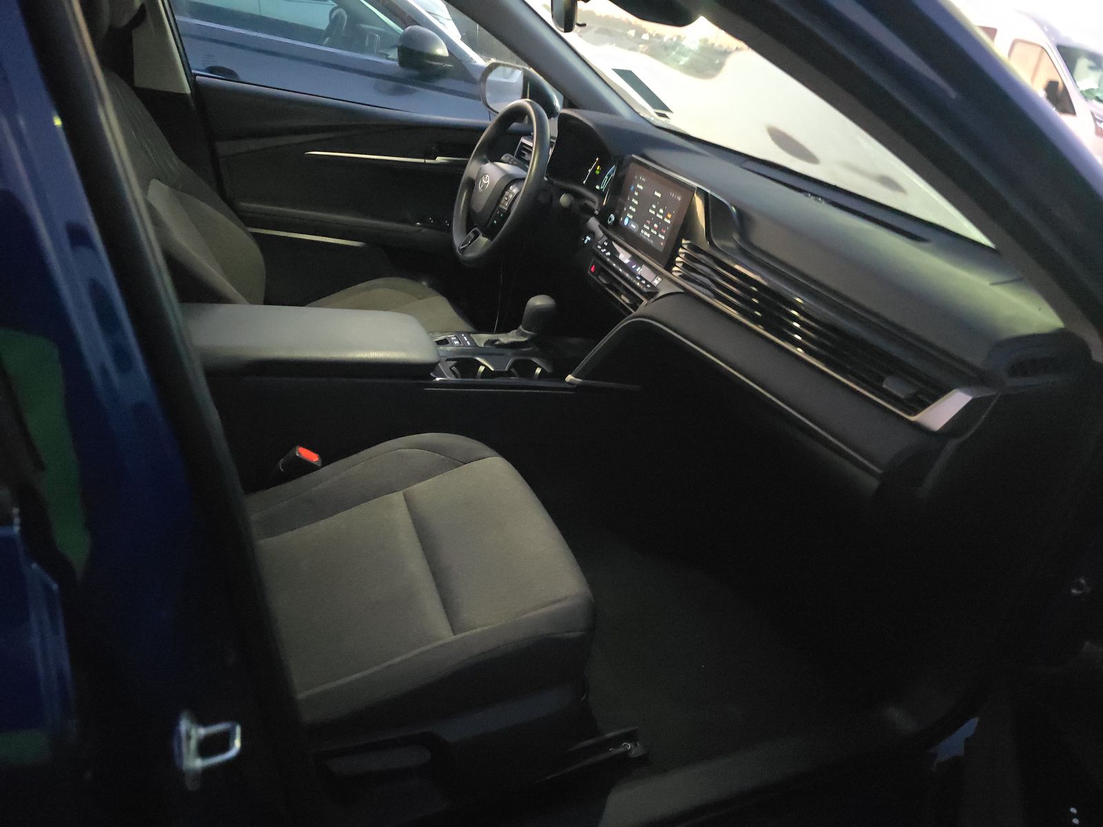 2025 Toyota Camry LE FWD