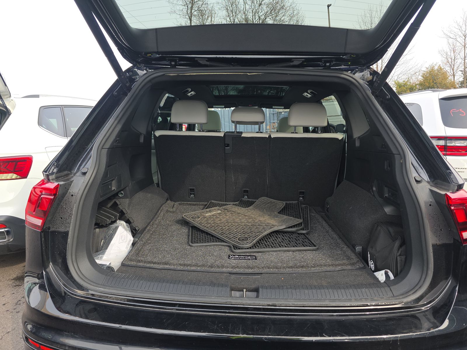 2022 Volkswagen Tiguan 2.0T SE R-Line Black AWD