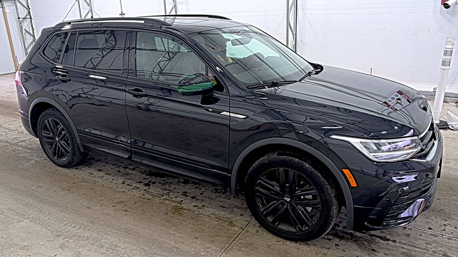 2022 Volkswagen Tiguan 2.0T SE R-Line Black AWD