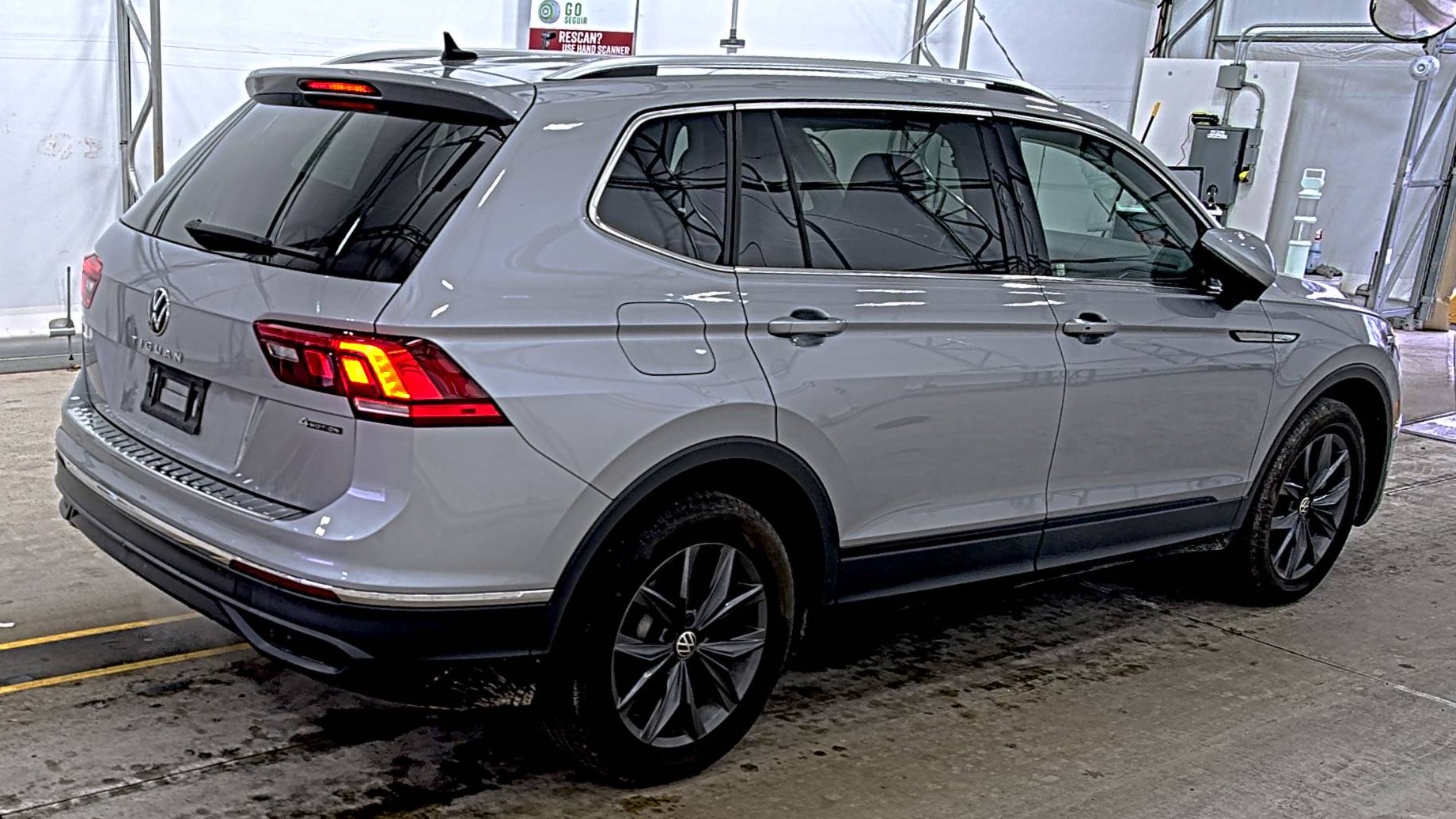 2022 Volkswagen Tiguan 2.0T SE AWD