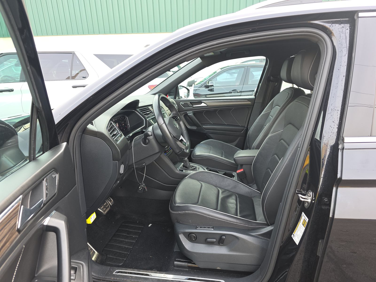 2022 Volkswagen Tiguan 2.0T SEL R-Line AWD