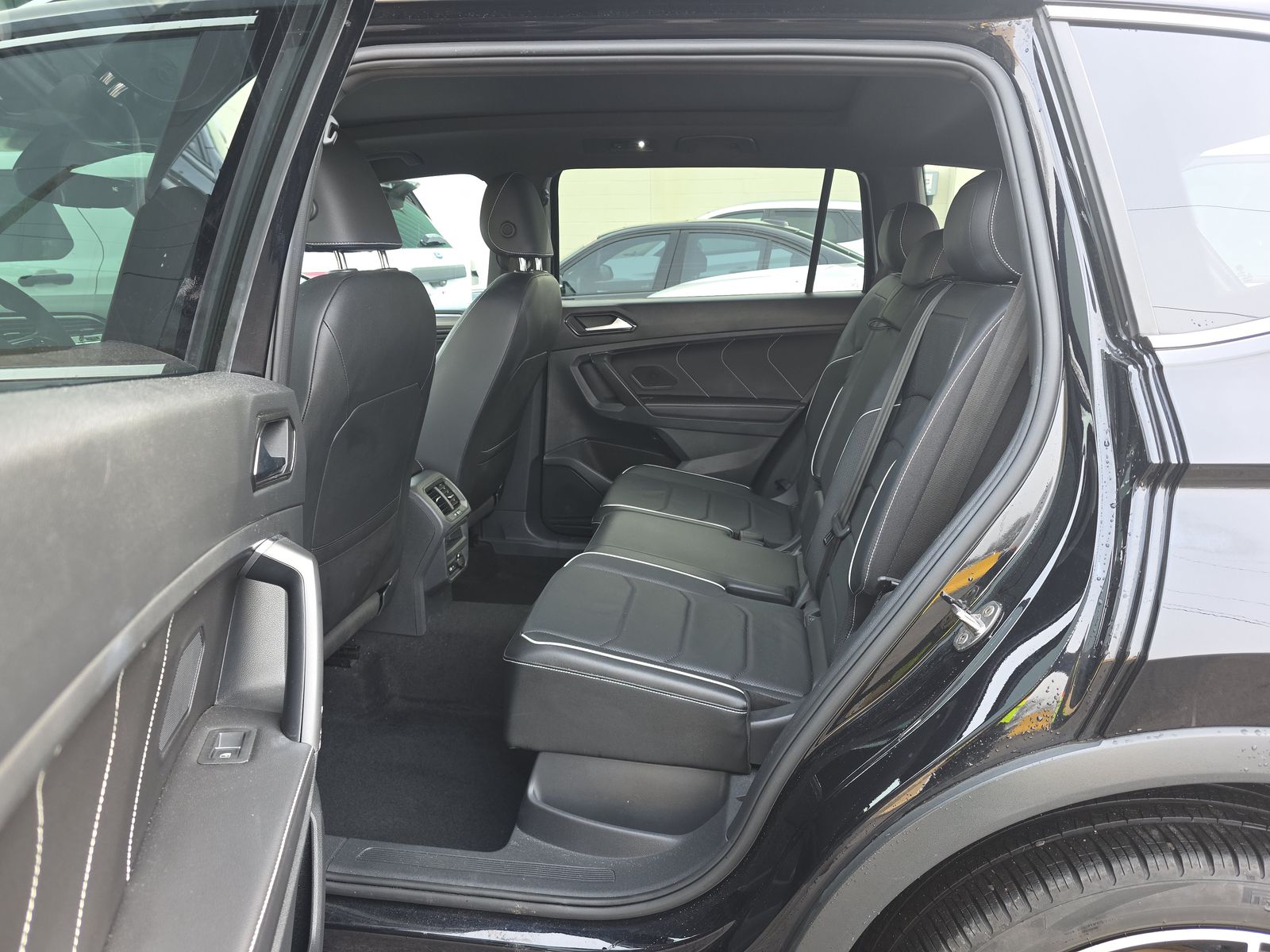 2022 Volkswagen Tiguan 2.0T SEL R-Line AWD