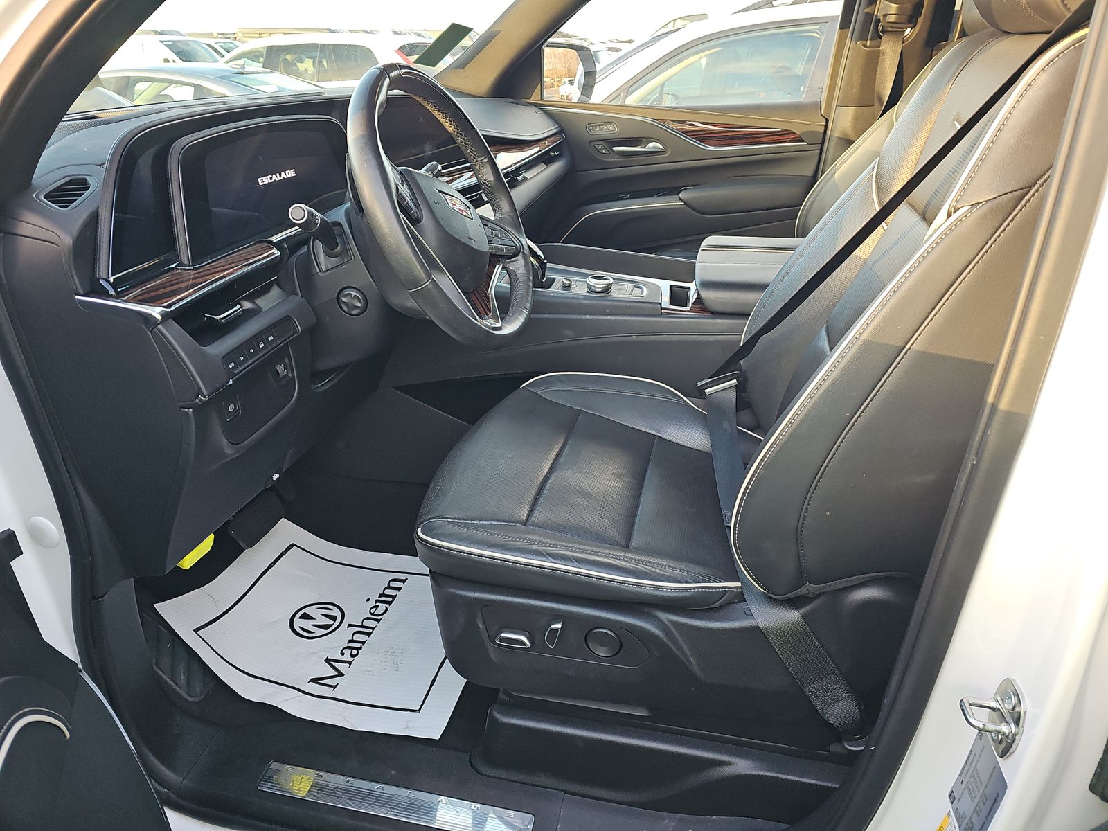 2023 Cadillac Escalade Premium Luxury AWD