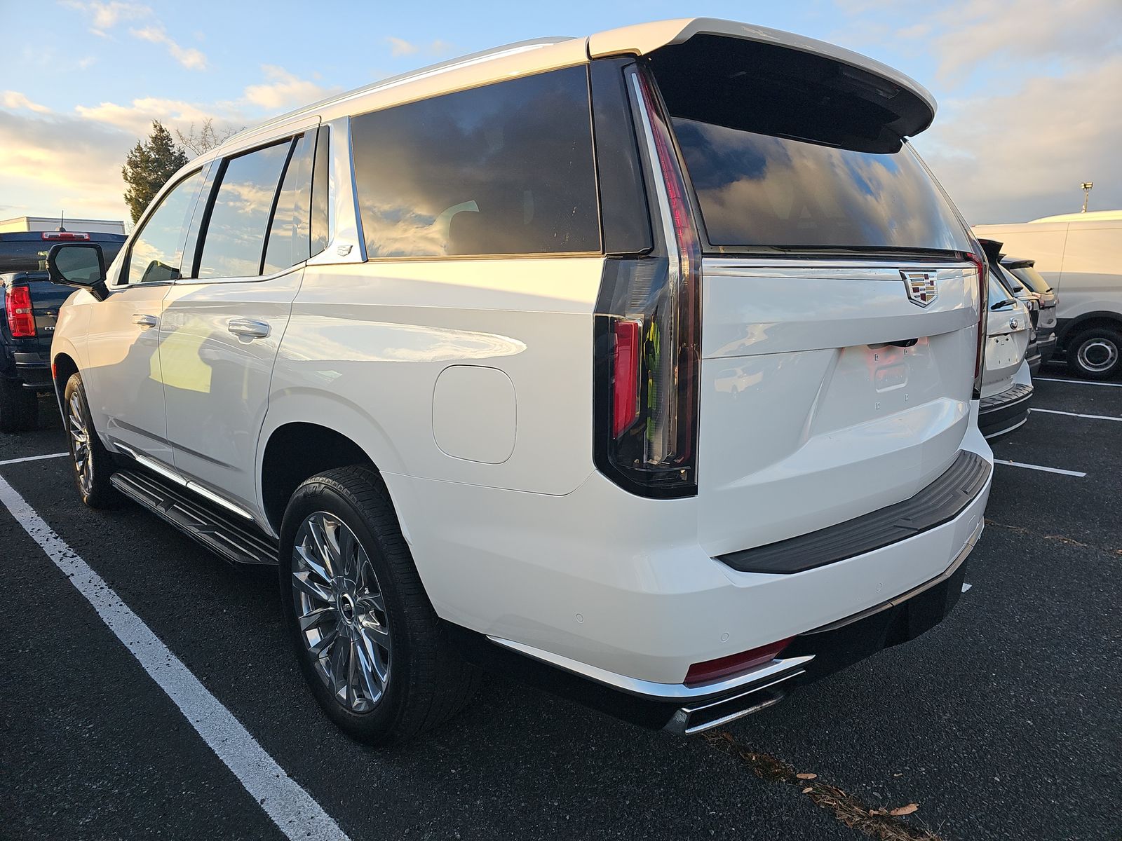 2023 Cadillac Escalade Premium Luxury AWD