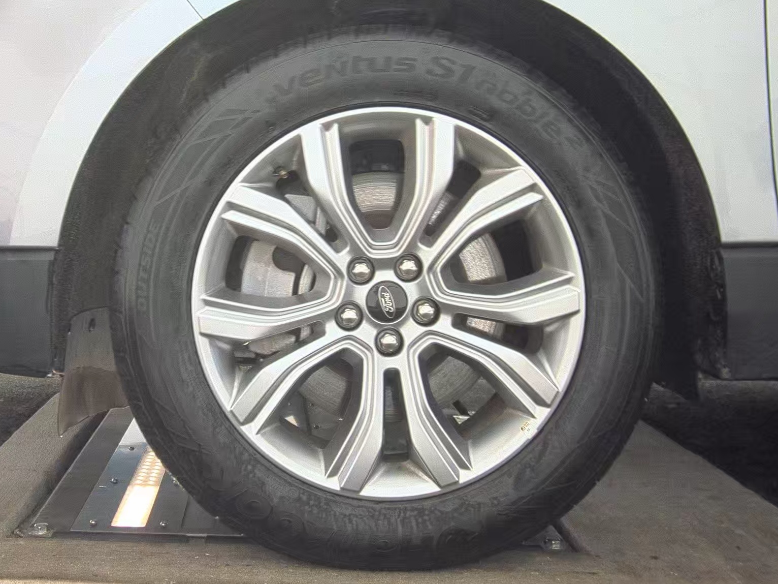 2024 Ford Edge Titanium AWD