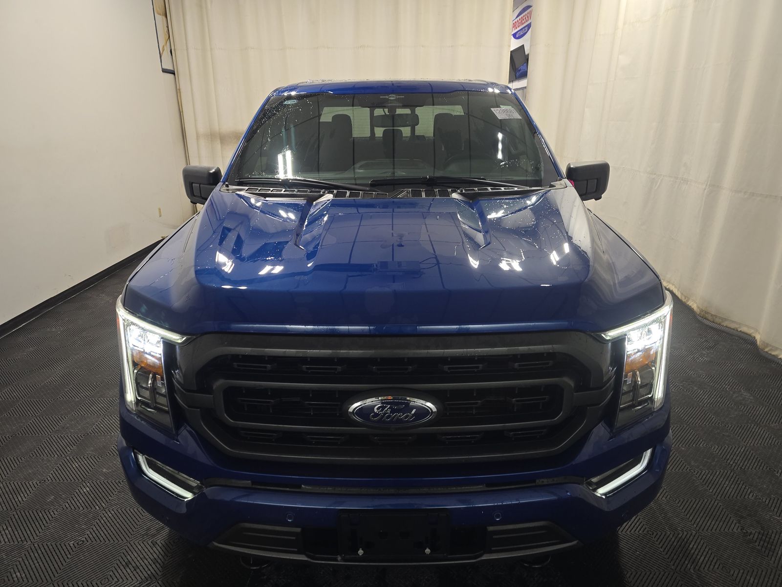 2023 Ford F-150 XLT AWD