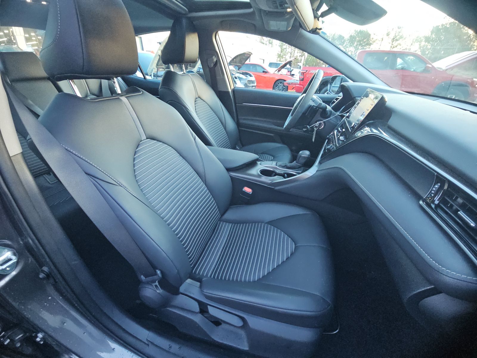 2024 Toyota Camry SE FWD