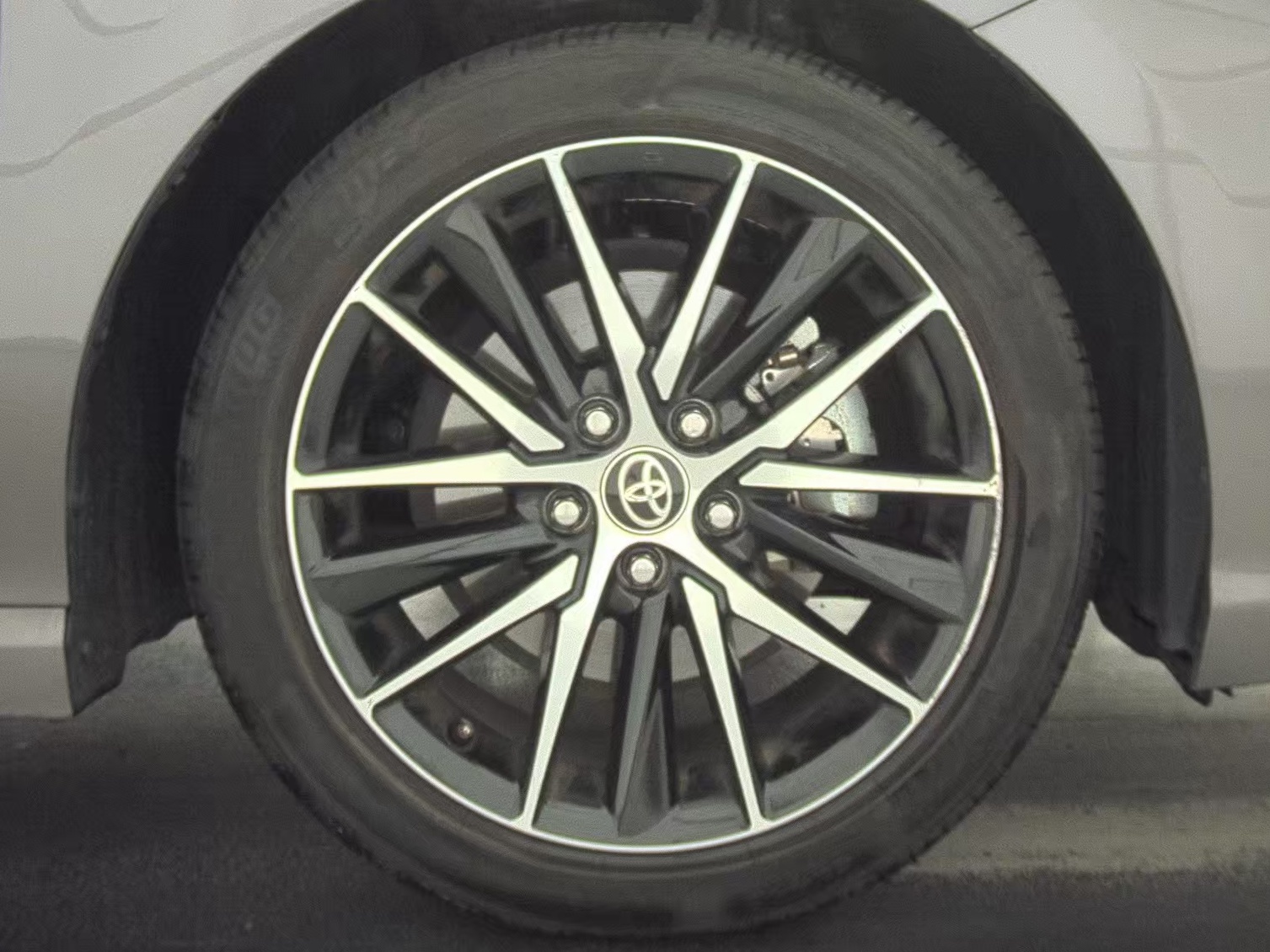 2024 Toyota Camry SE FWD