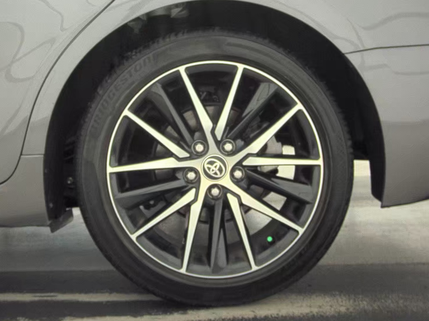 2024 Toyota Camry SE FWD