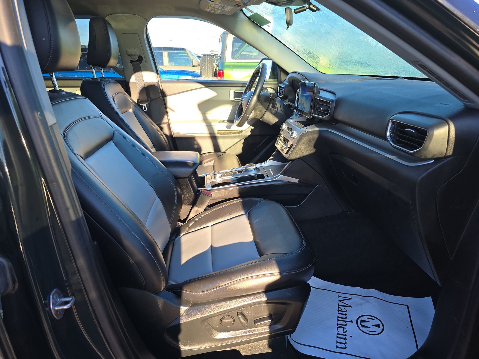 2022 Ford Explorer XLT AWD