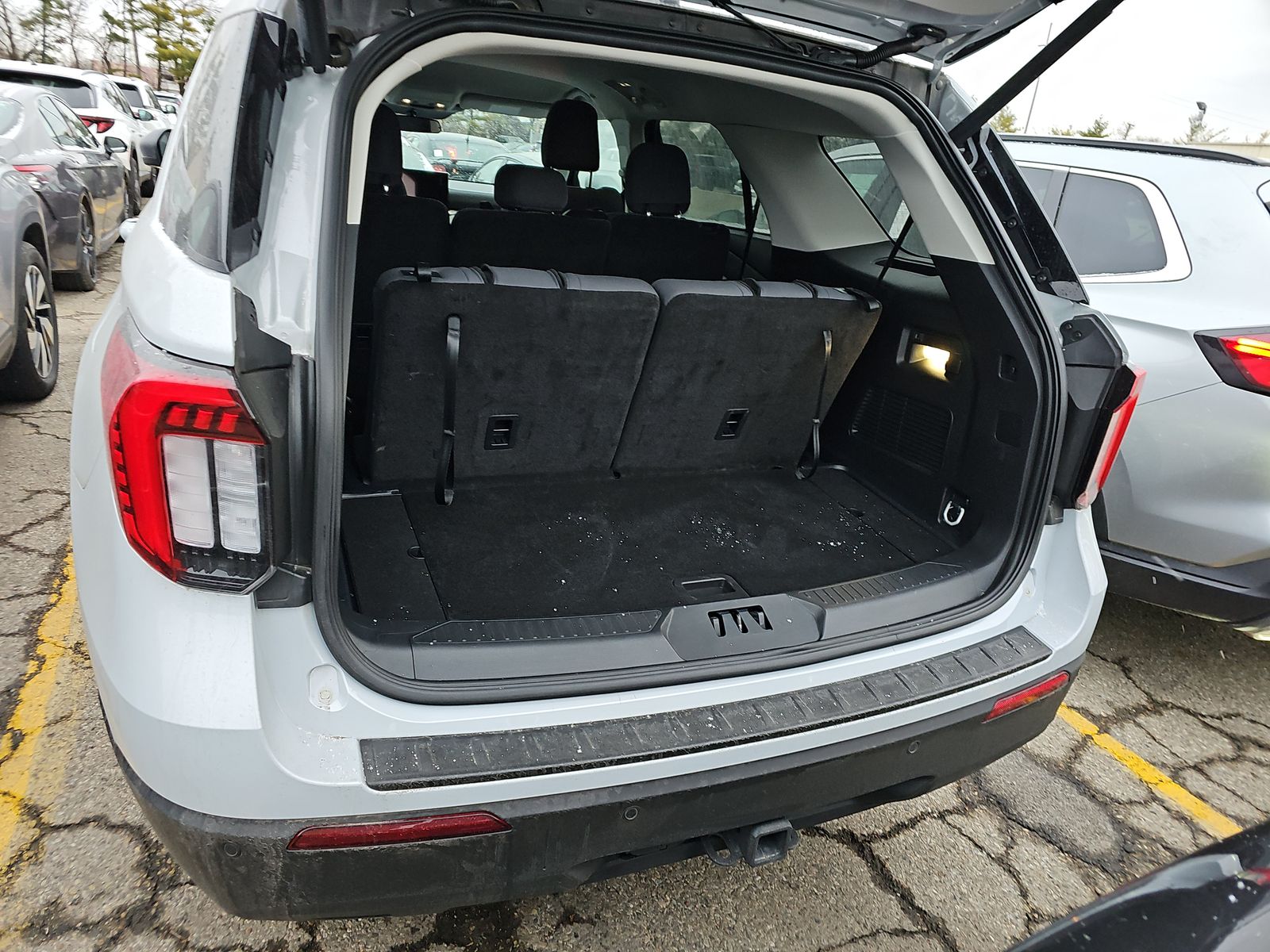 2025 Ford Explorer Active AWD