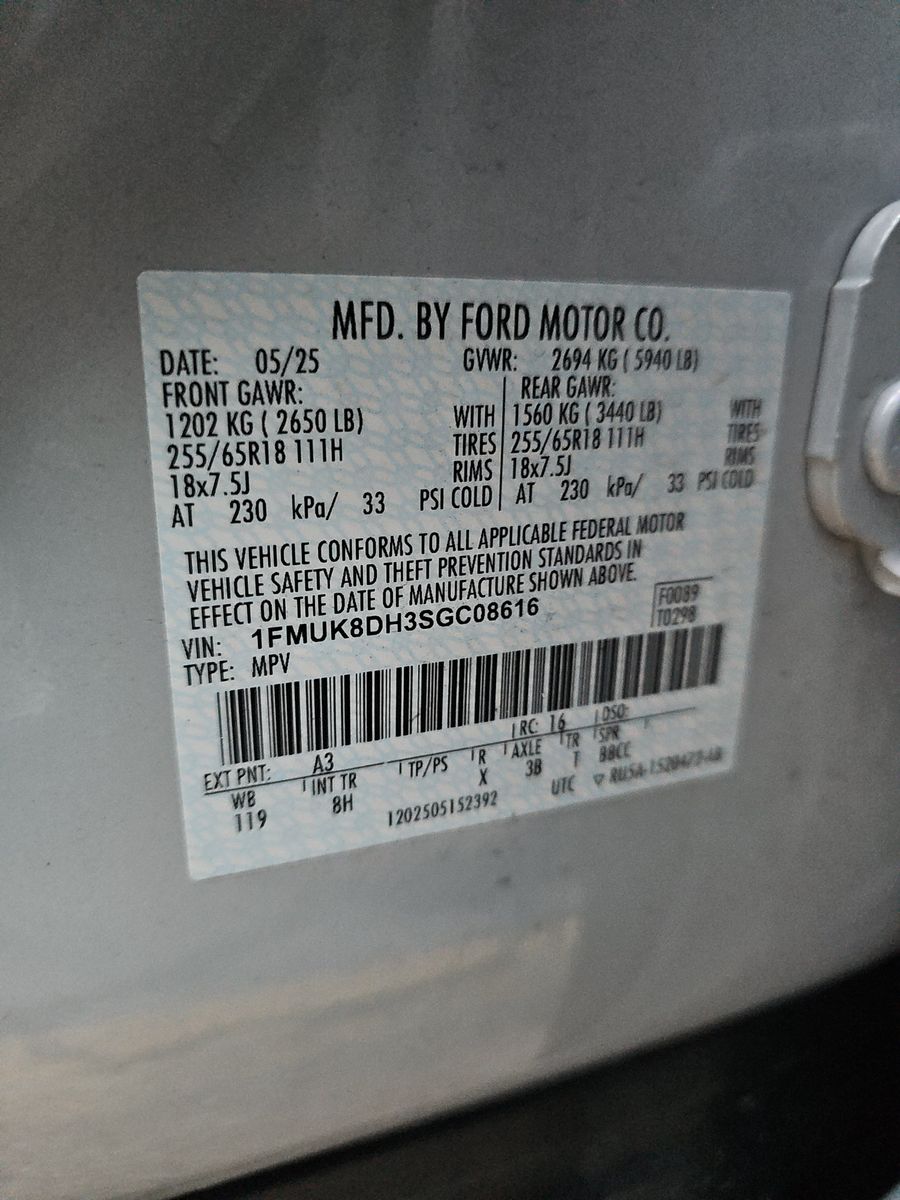 2025 Ford Explorer Active AWD