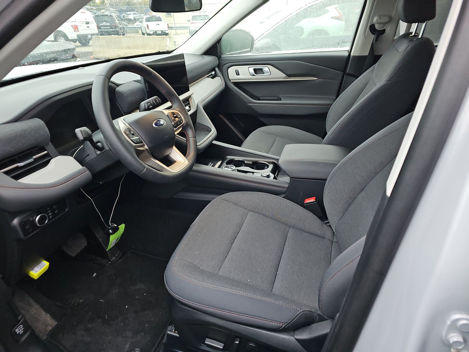 2025 Ford Explorer Active AWD