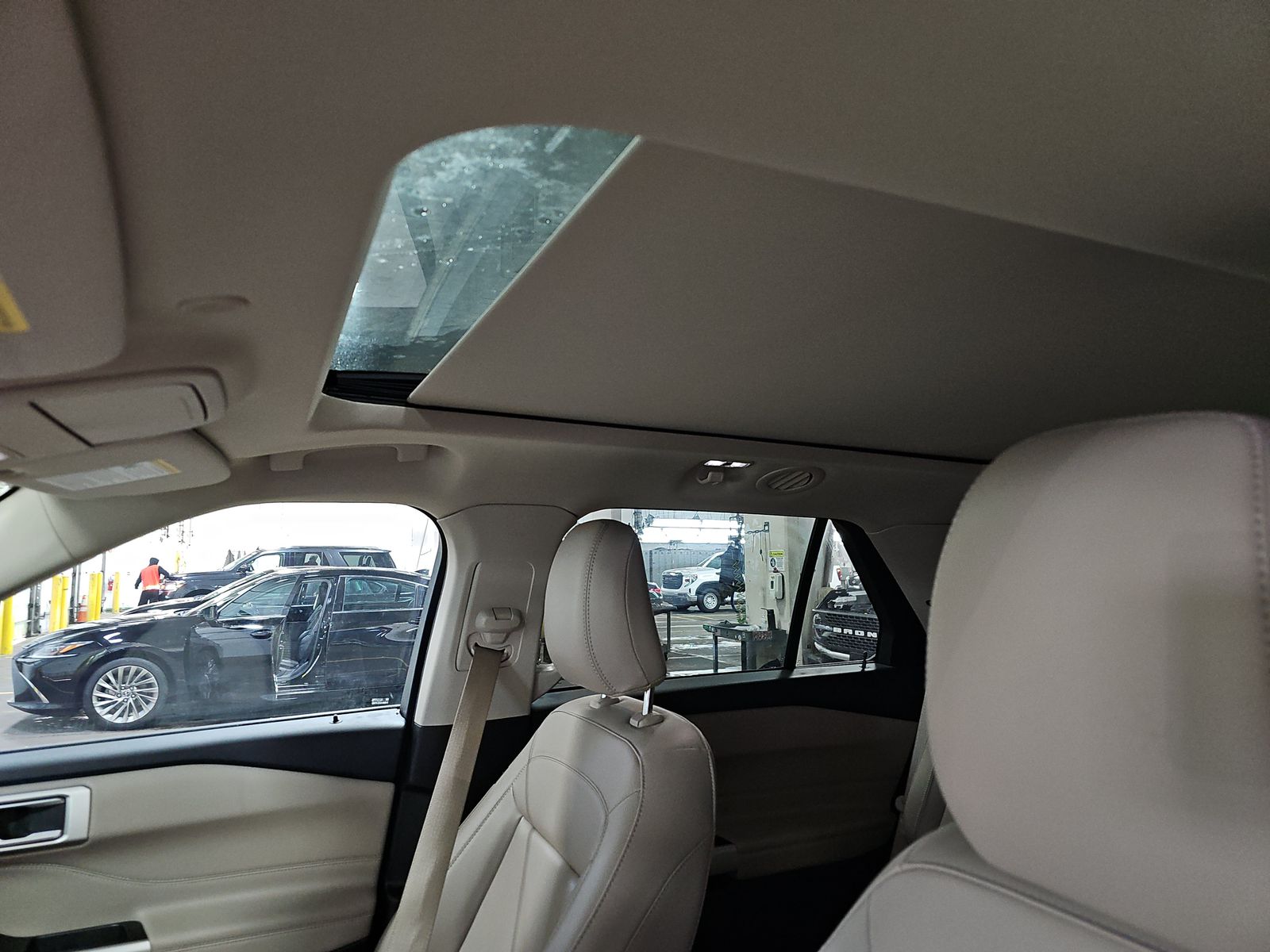 2022 Ford Explorer XLT AWD