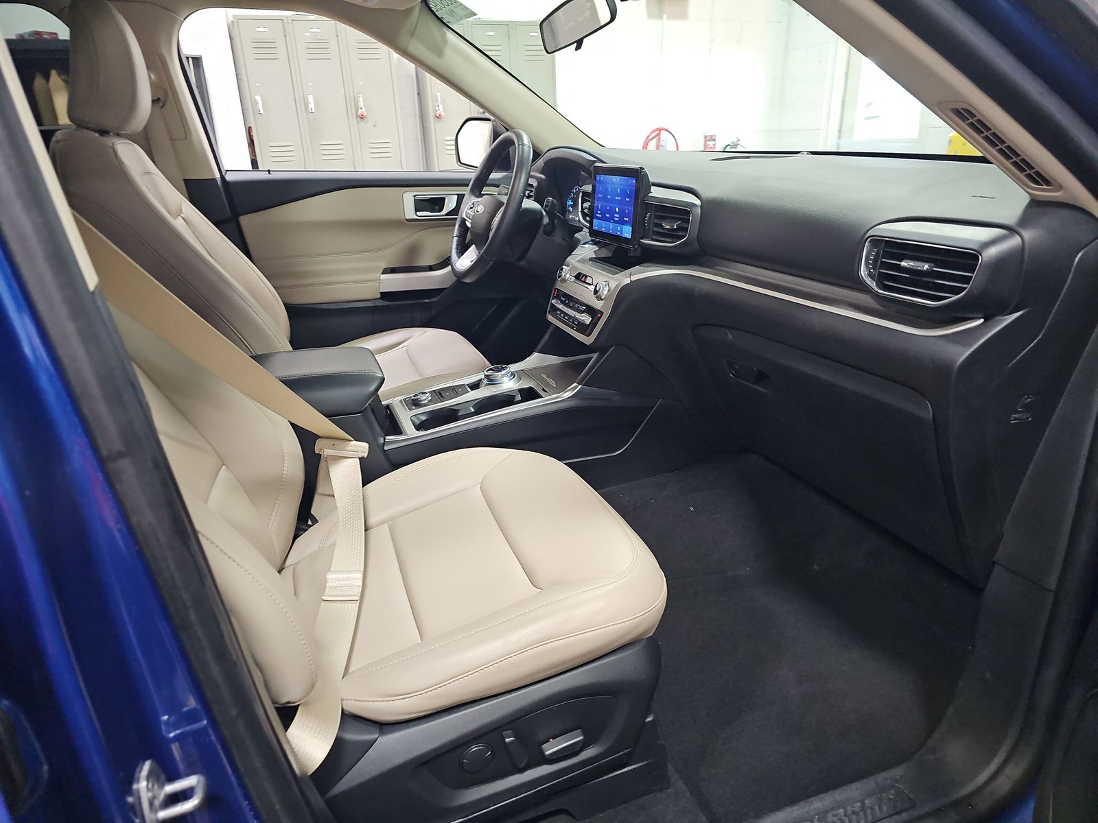 2022 Ford Explorer XLT AWD