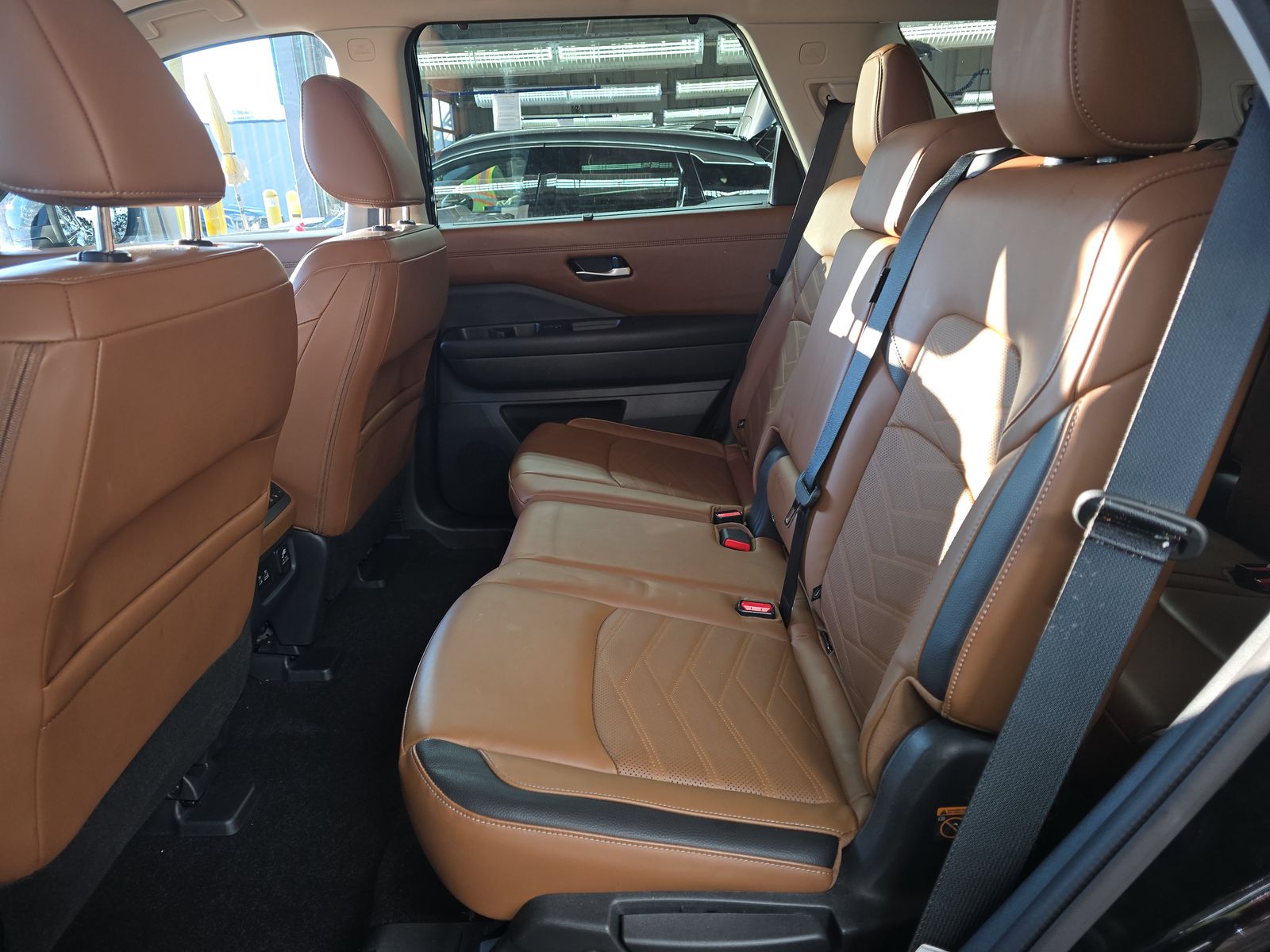 2024 Nissan Pathfinder Platinum AWD