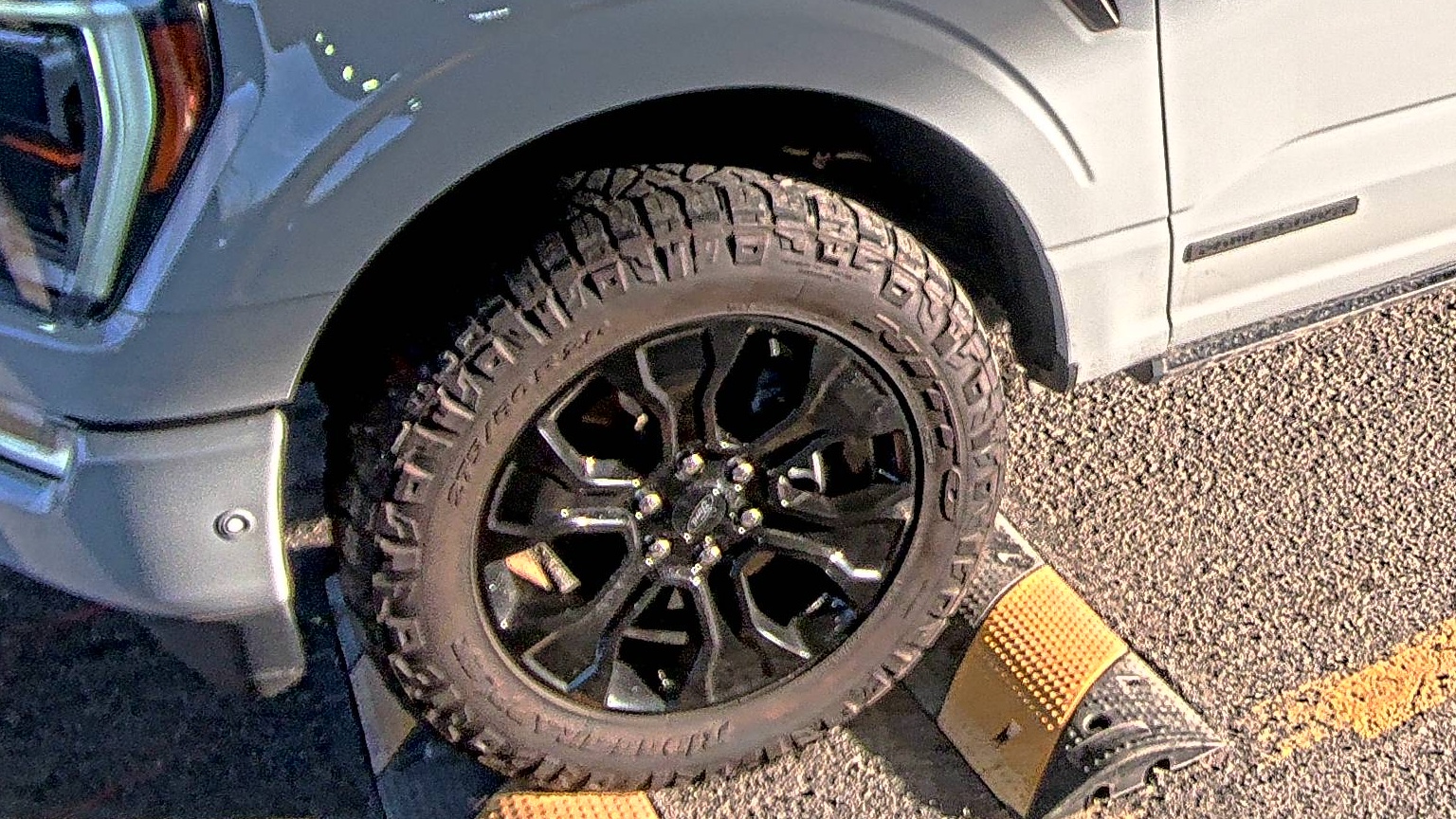 2023 Ford F-150 Hybrid Platinum AWD