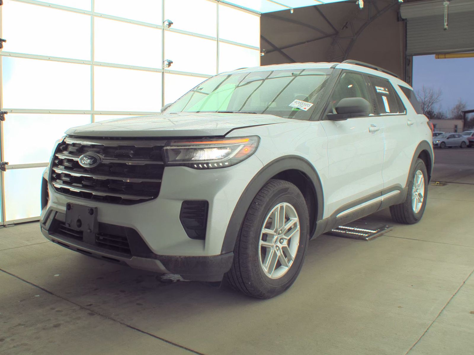 2025 Ford Explorer Active AWD