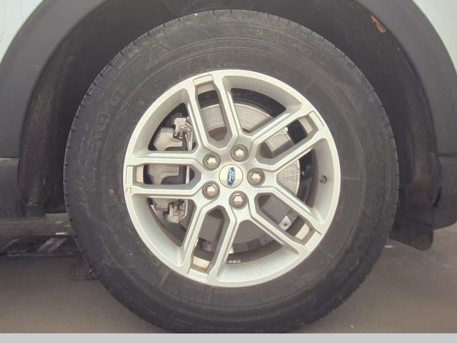 2025 Ford Explorer Active AWD