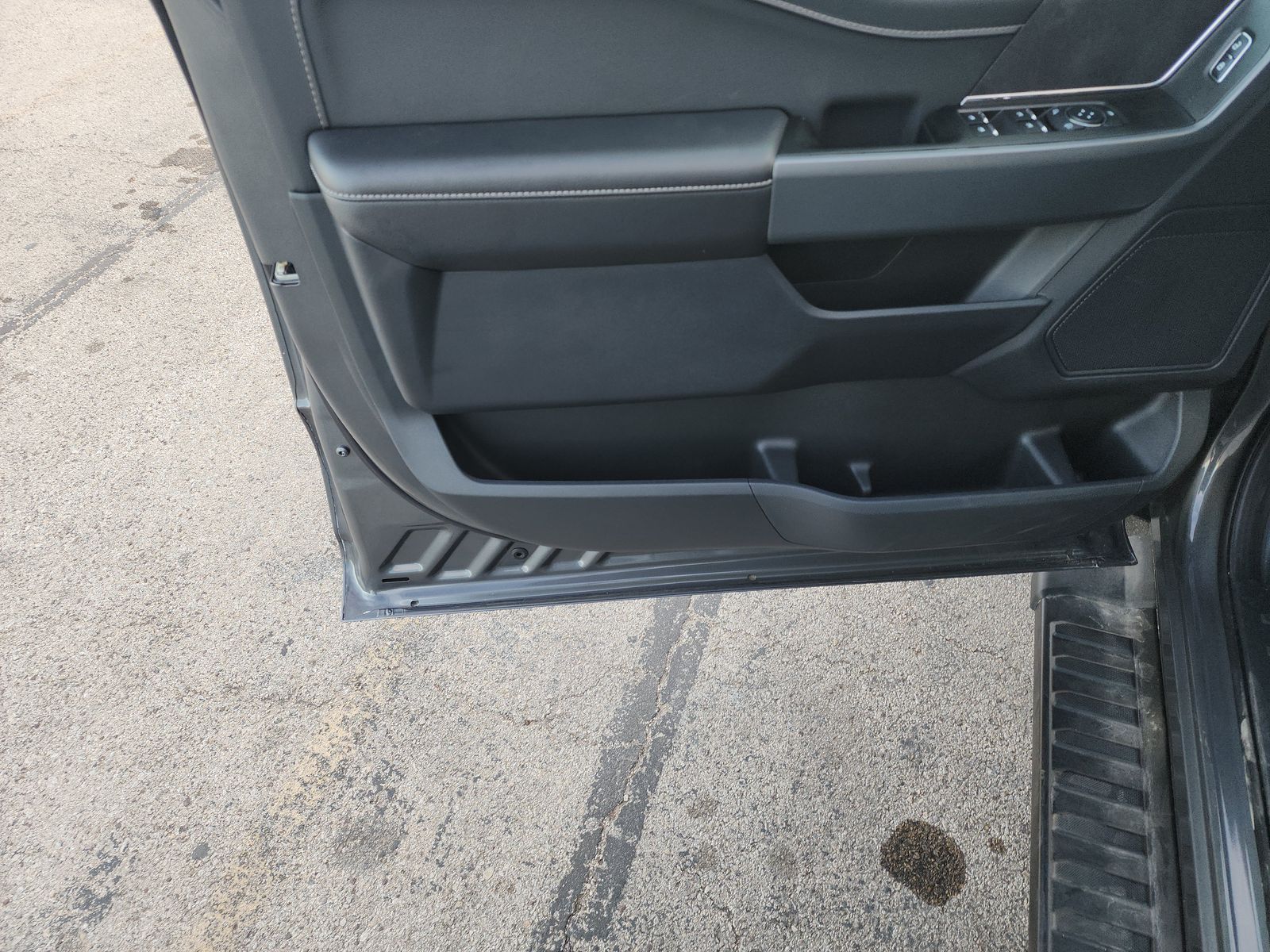 2025 Ford F-150 XLT AWD