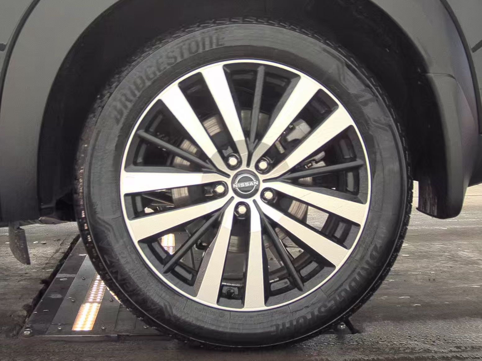 2024 Nissan Pathfinder Platinum AWD