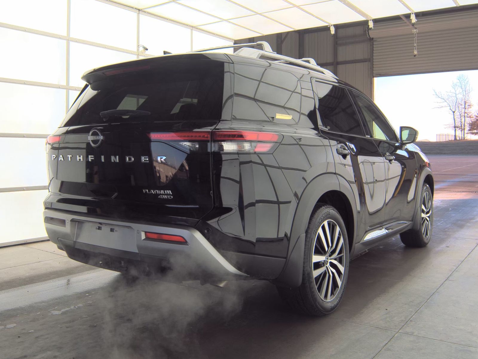 2024 Nissan Pathfinder Platinum AWD