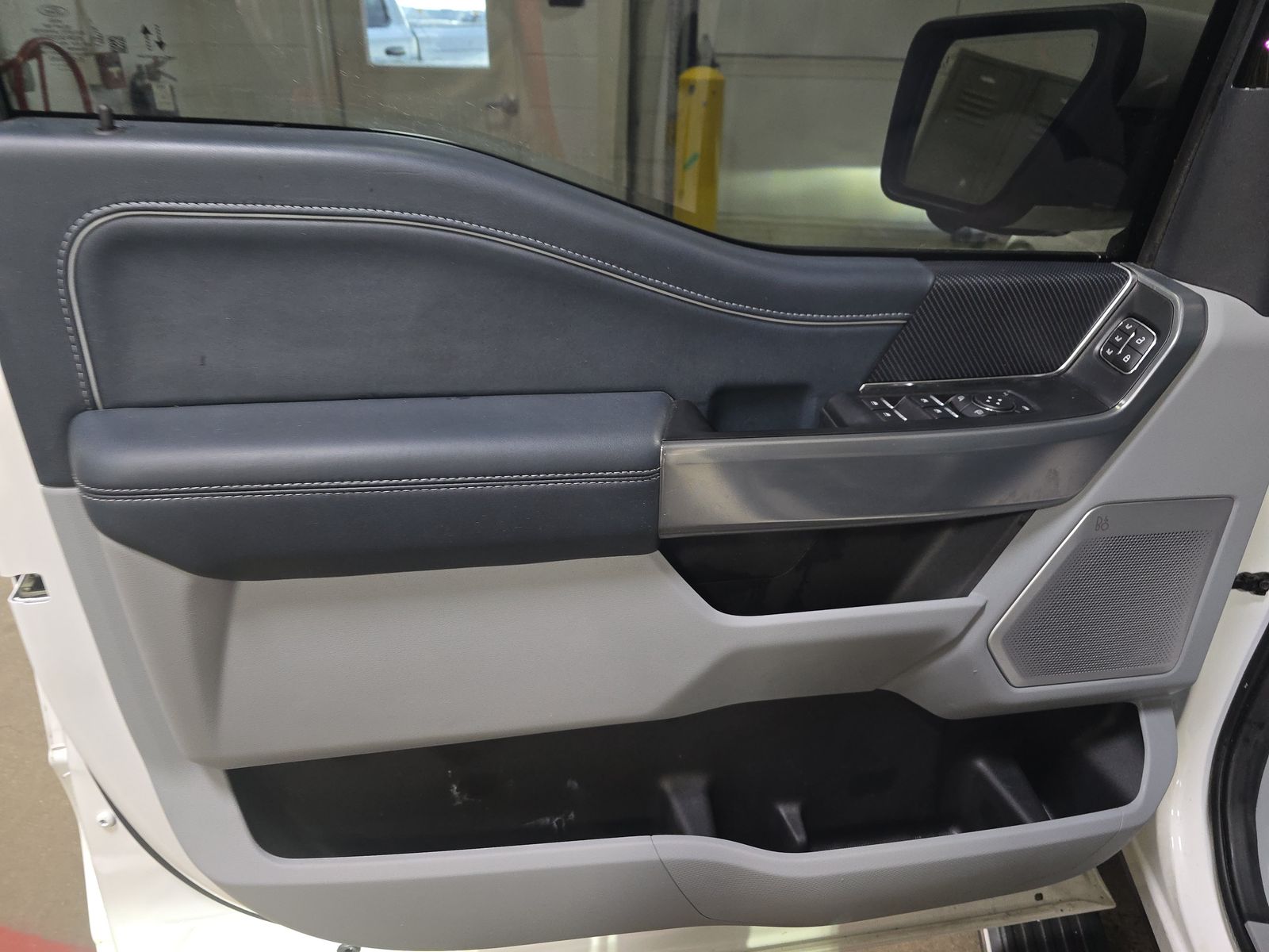 2022 Ford F-150 Hybrid Limited AWD