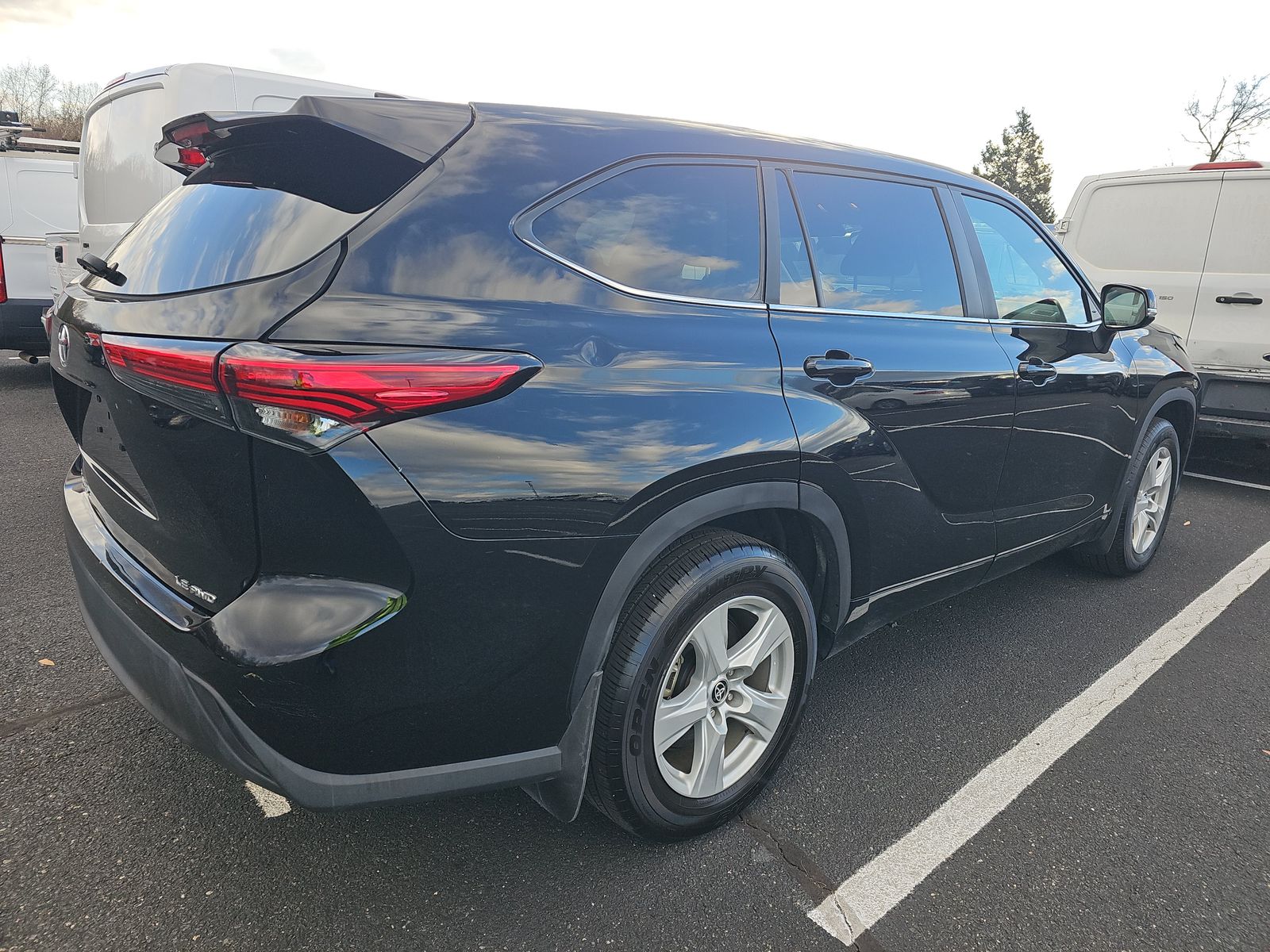 2023 Toyota Highlander LE AWD