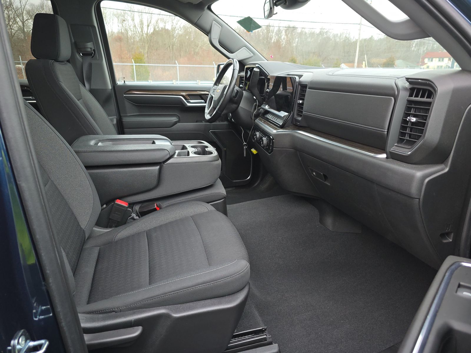 2022 Chevrolet Silverado 1500 LT AWD