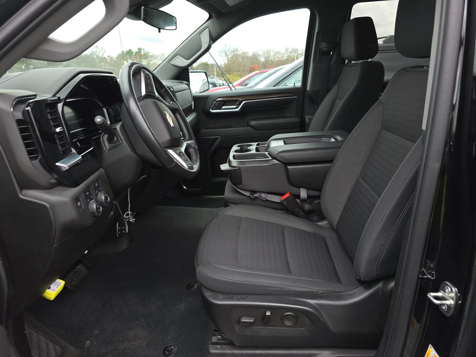 2022 Chevrolet Silverado 1500 LT AWD