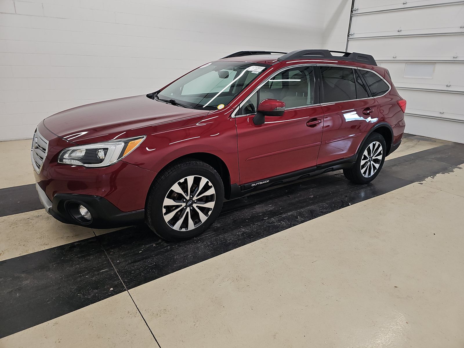2016 Subaru Outback Limited's photo