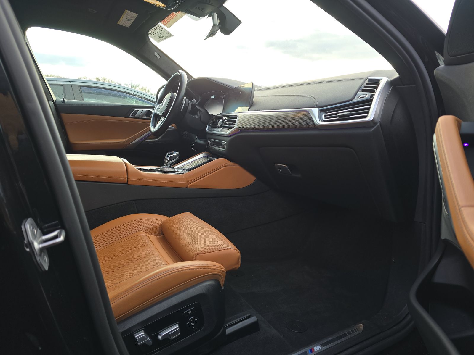 2022 BMW X6 xDrive40i AWD