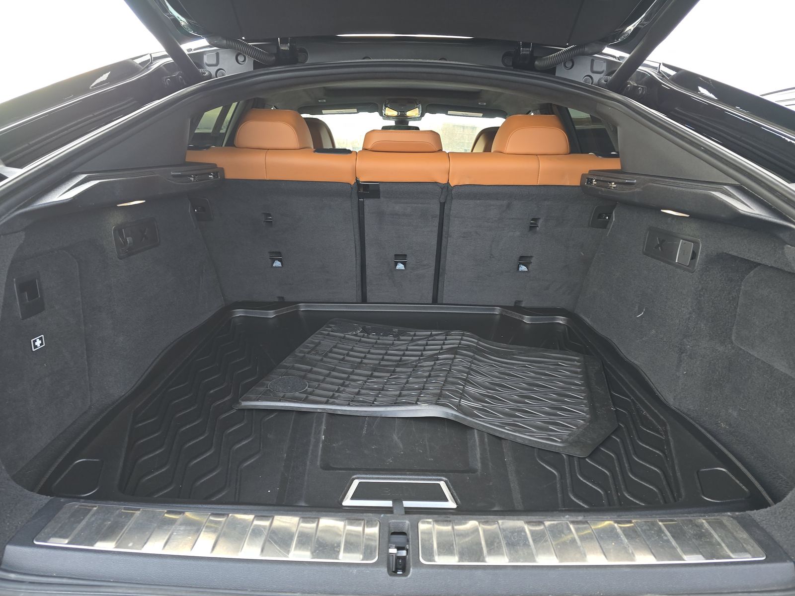 2022 BMW X6 xDrive40i AWD