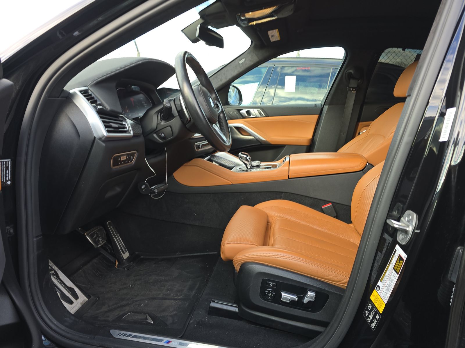 2022 BMW X6 xDrive40i AWD