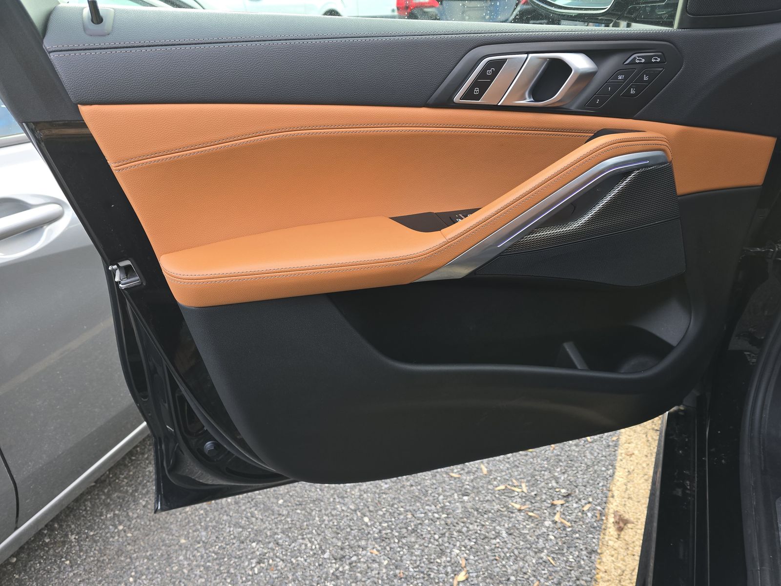 2022 BMW X6 xDrive40i AWD