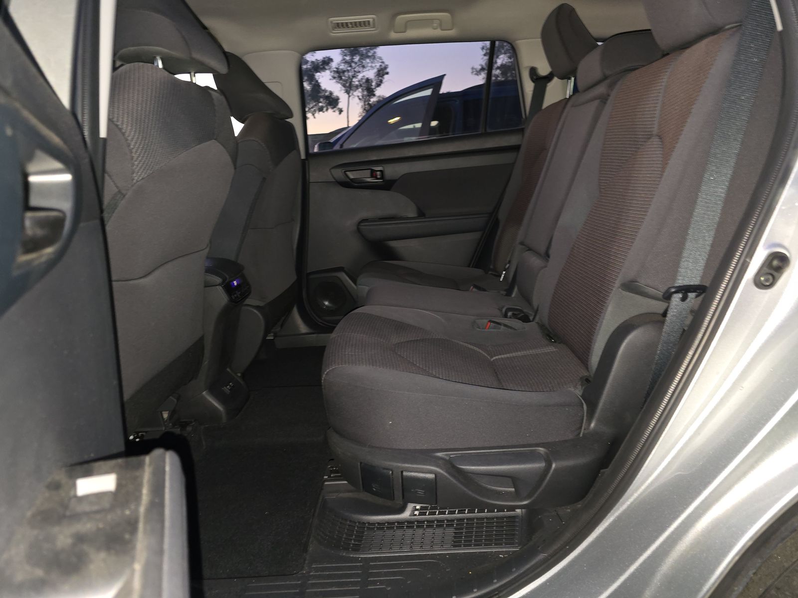 2021 Toyota Highlander Hybrid LE AWD