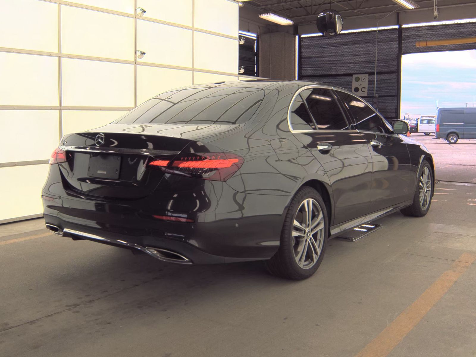 2022 Mercedes-Benz E-Class E 350 RWD