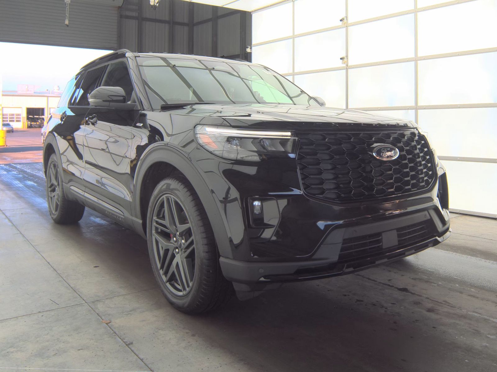 2025 Ford Explorer ST-Line AWD