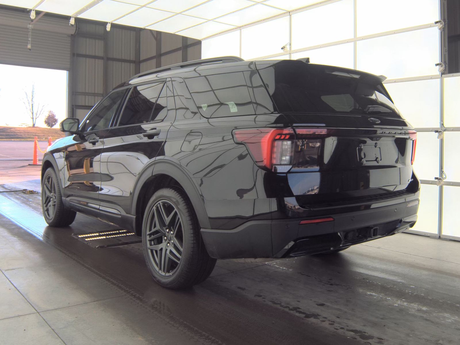 2025 Ford Explorer ST-Line AWD