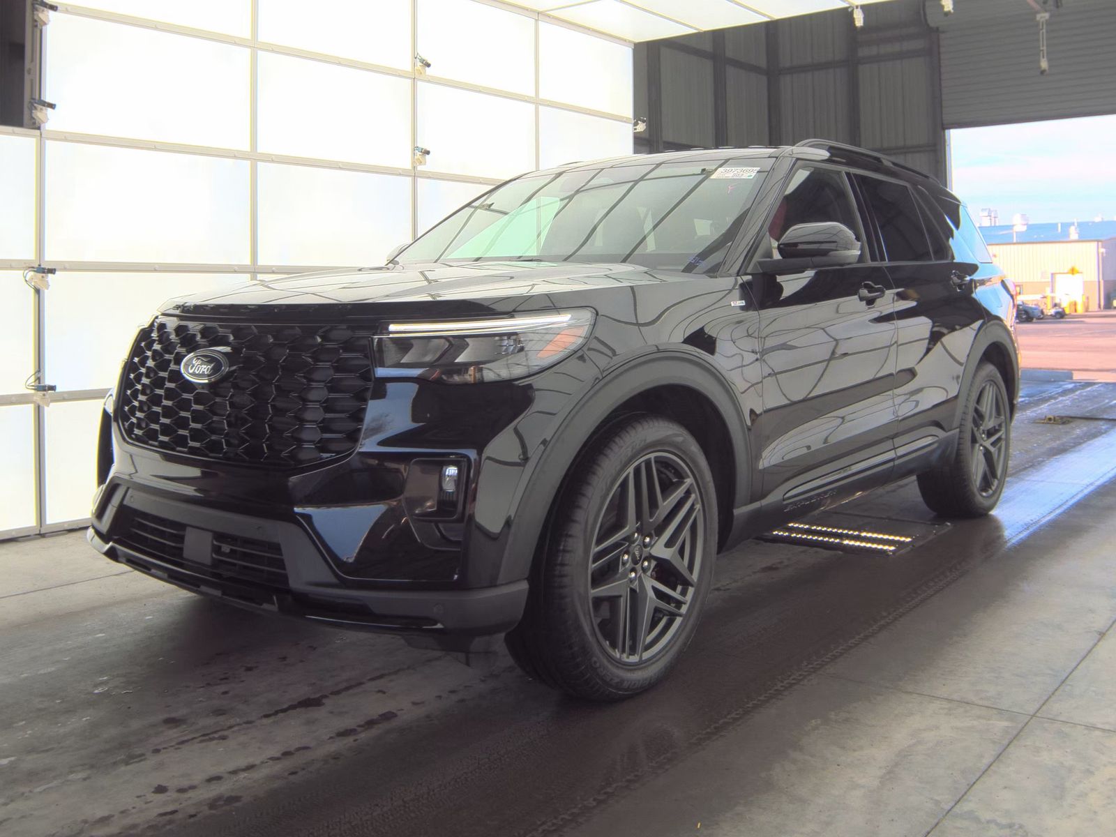 2025 Ford Explorer ST-Line AWD