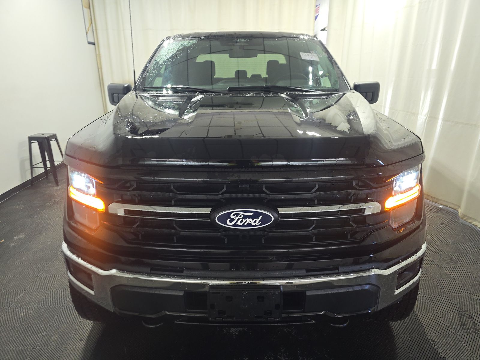 2025 Ford F-150 XLT AWD