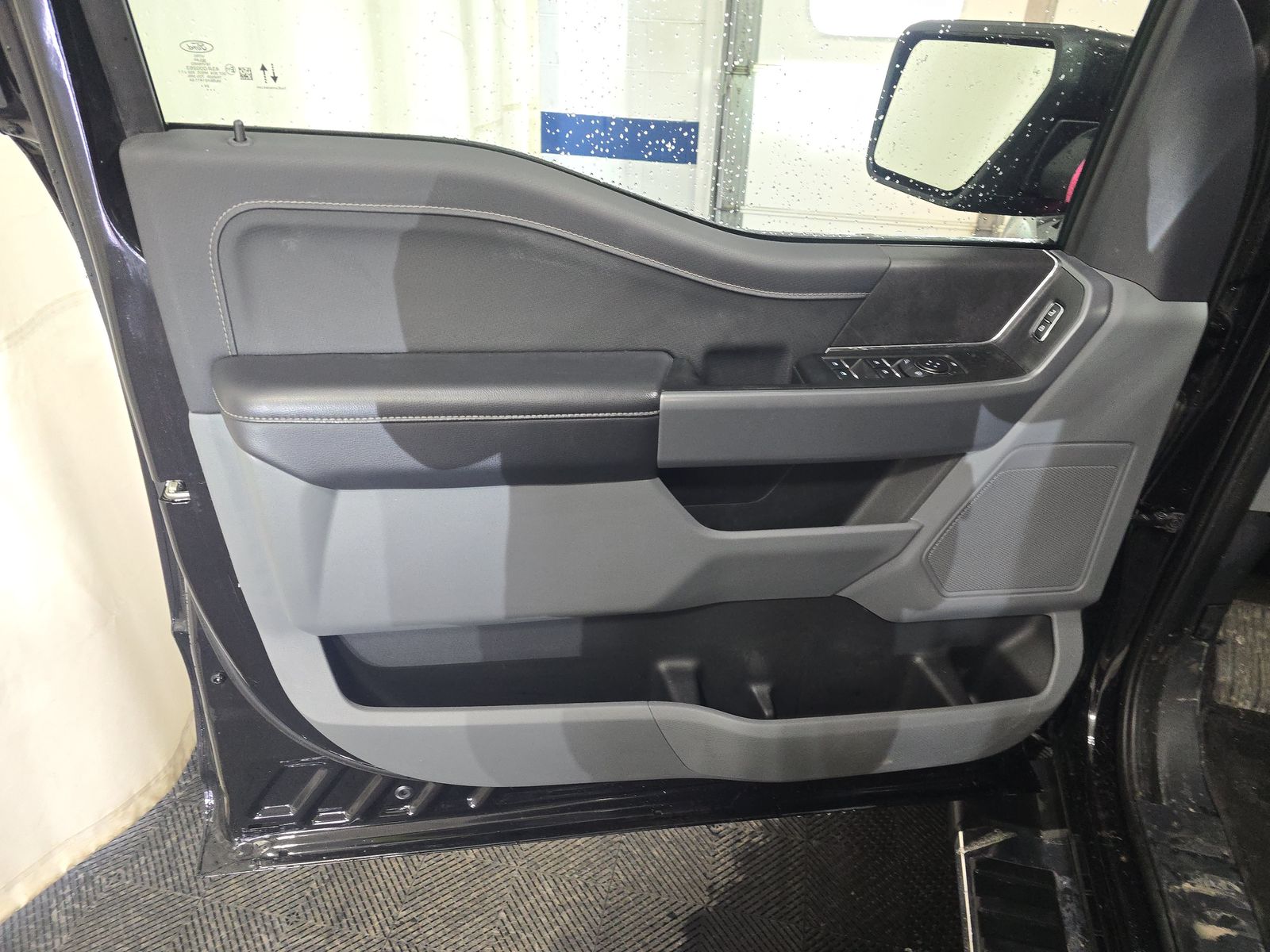 2025 Ford F-150 XLT AWD