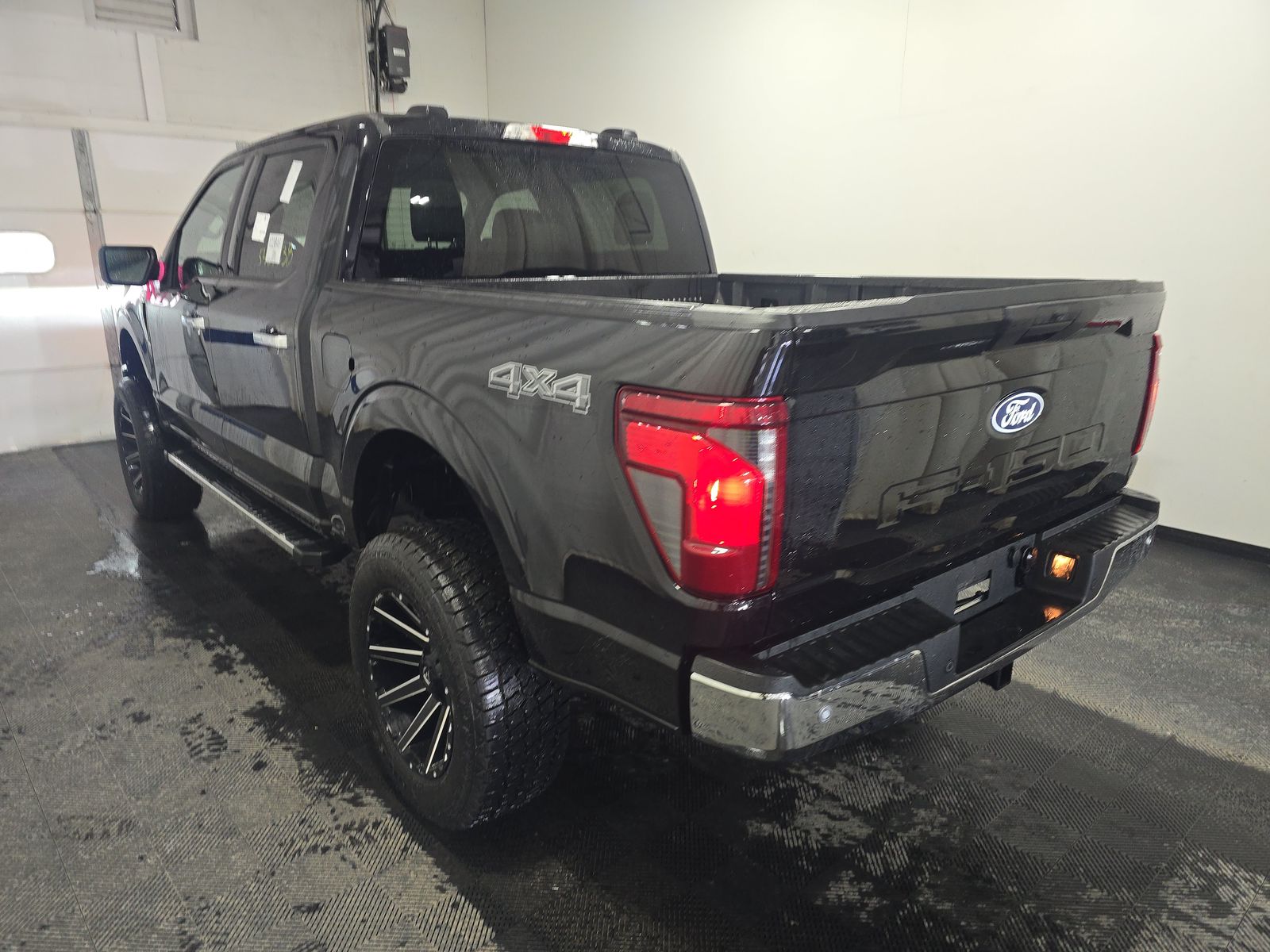 2025 Ford F-150 XLT AWD